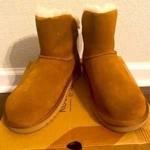 Koolaburra by Ugg women’s boots